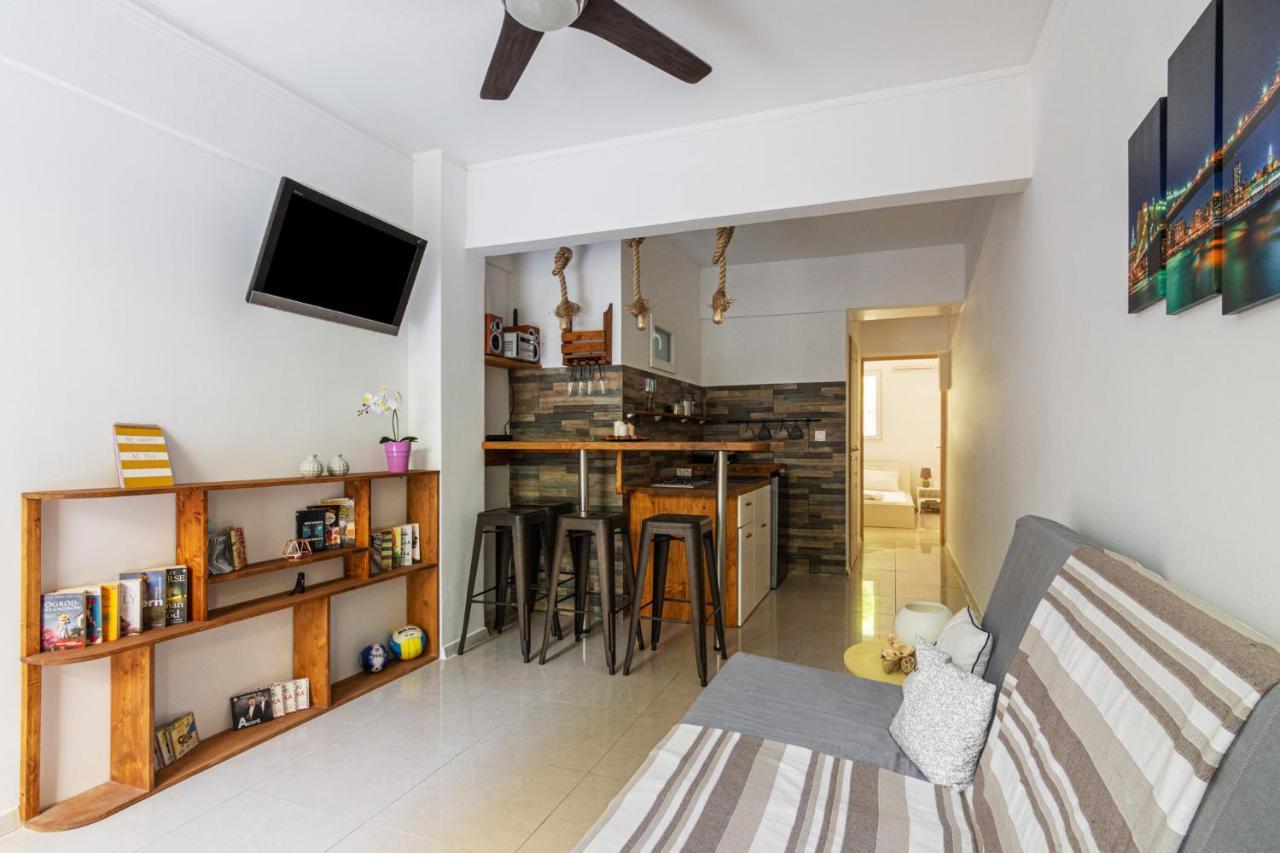 Comfy Apartment Close To Floisvos Beach Atena Exterior foto